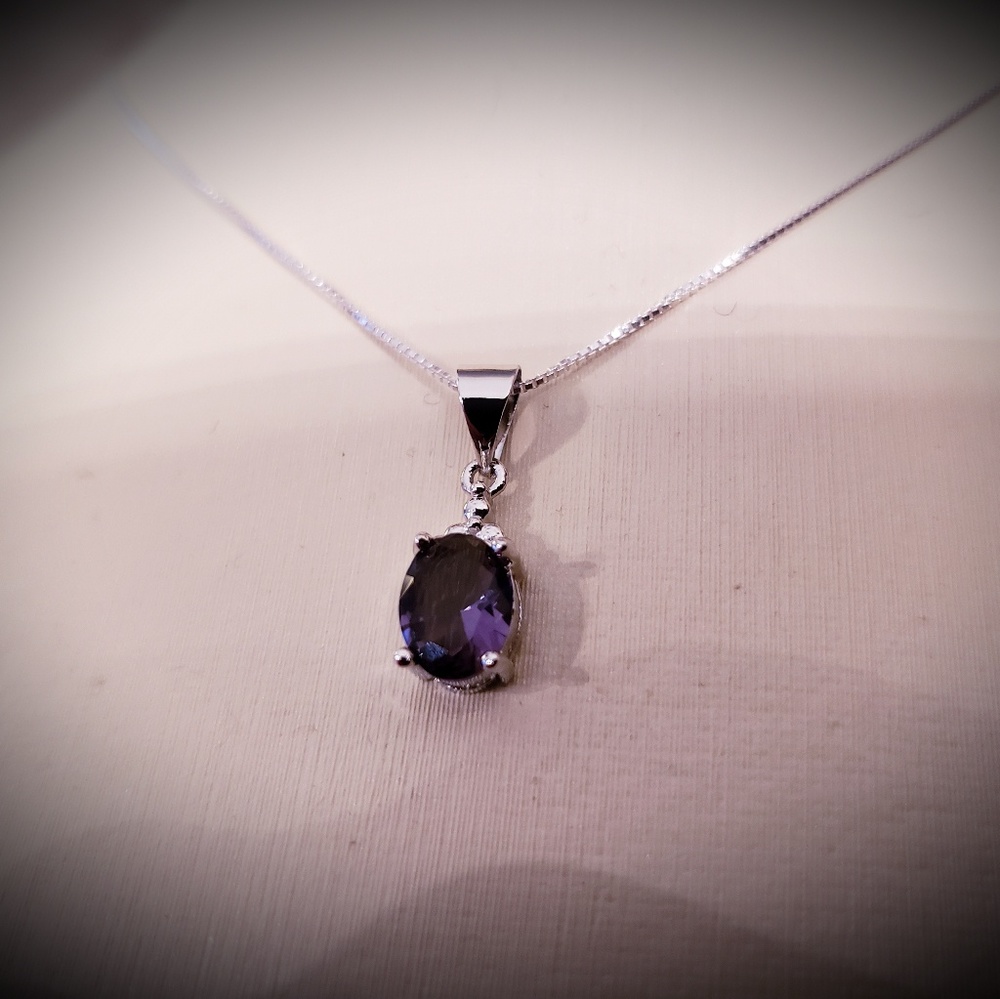 ⭐ Amethyst Sterling Silver Pendant Necklace - Picture 3 of 4